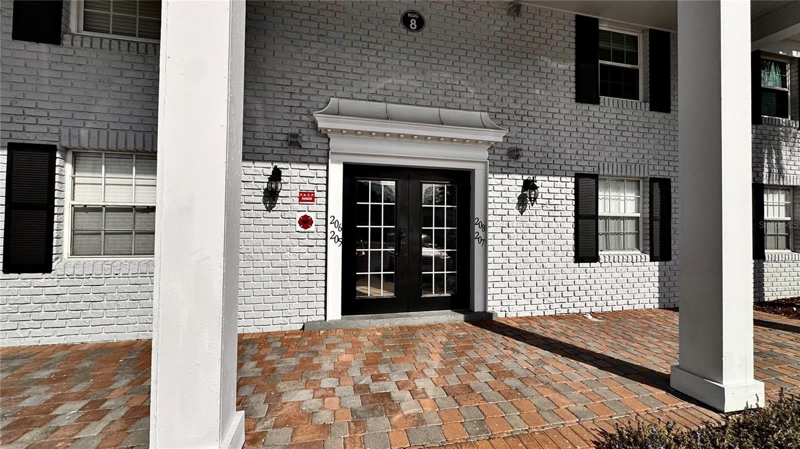 205 LEWFIELD Circle – photo 2