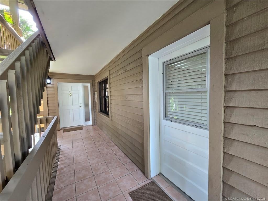 316 NE Edgewater Drive – photo 2