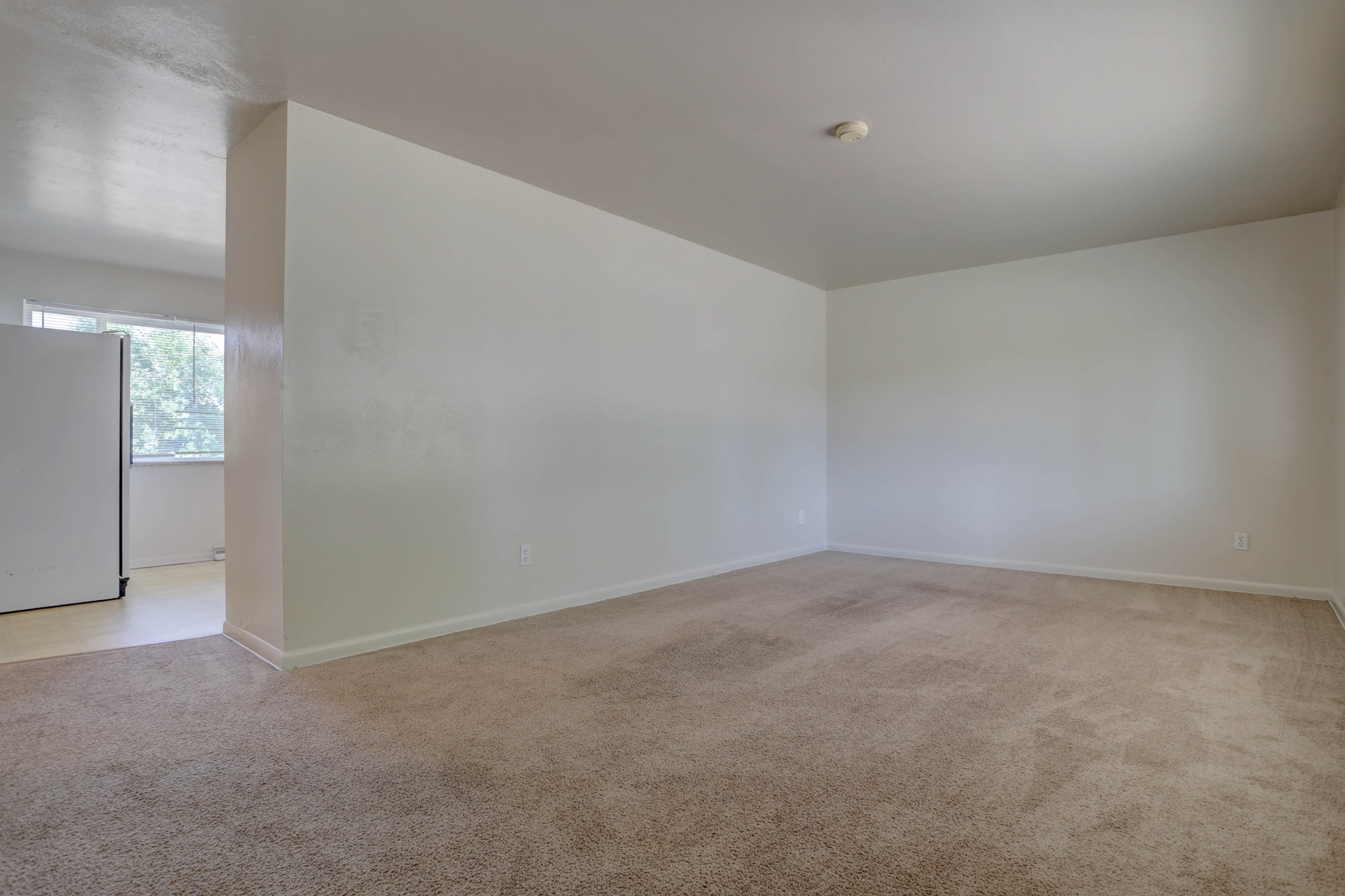 16270 West 14th Avenue – photo 3