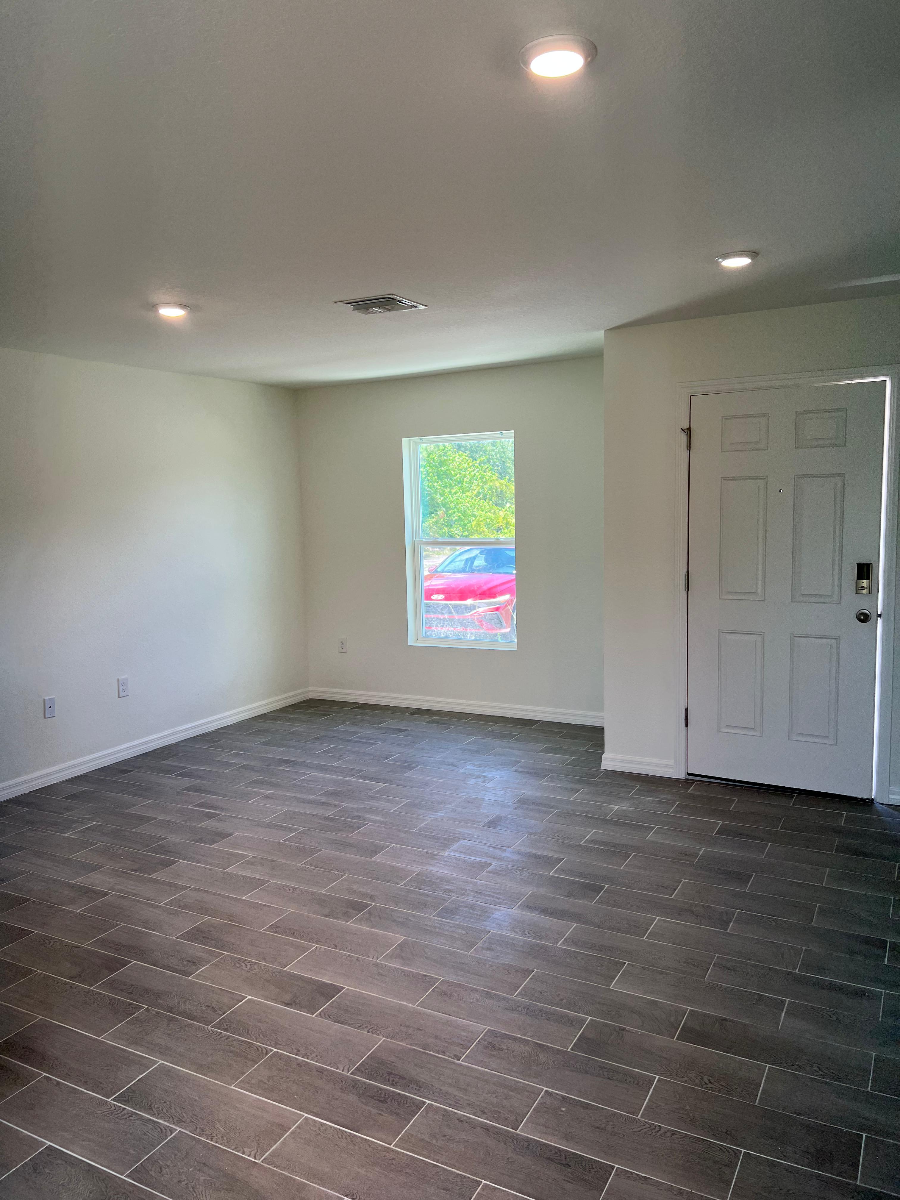 2613 62nd St W – photo 2
