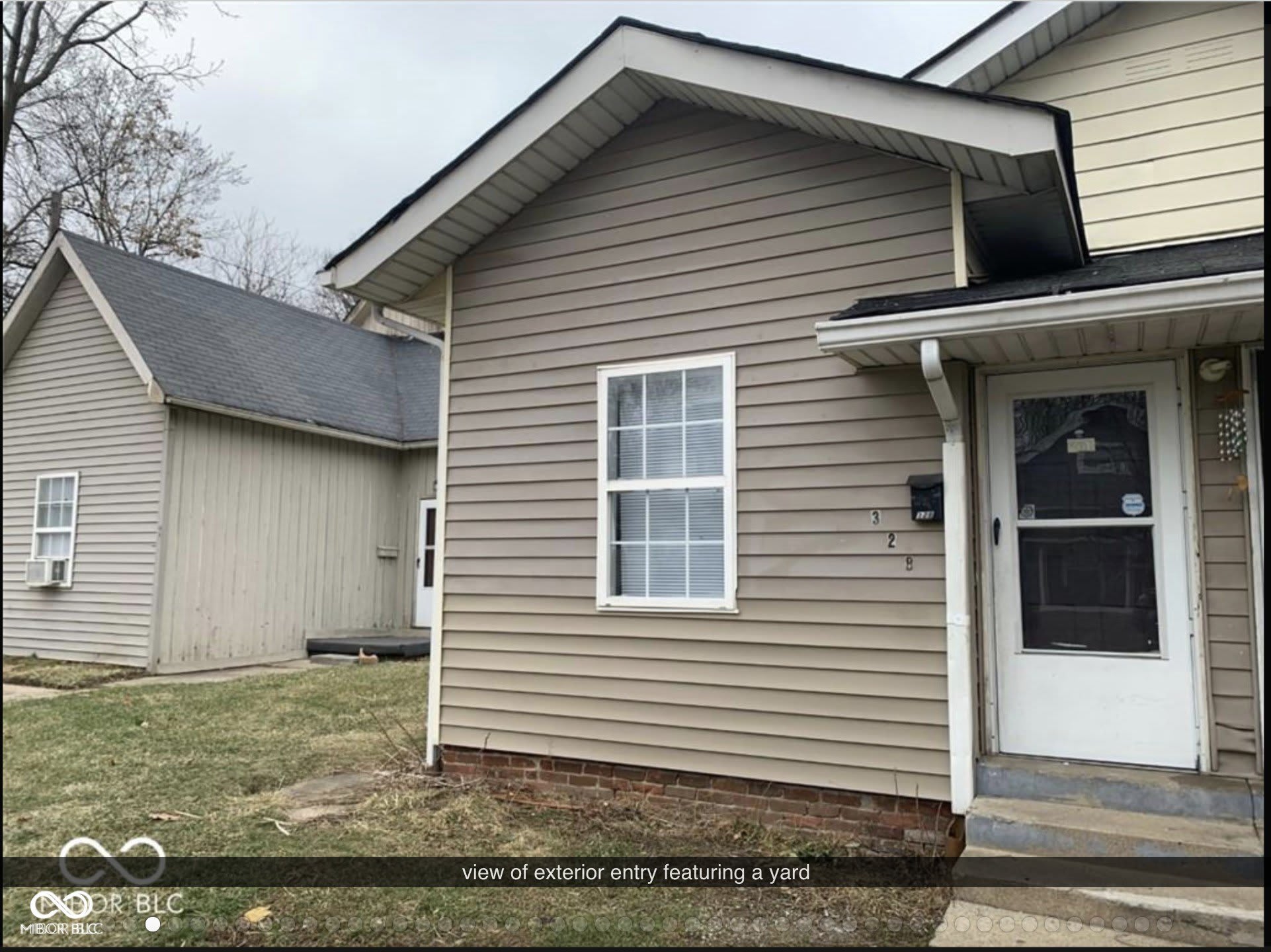 328 W 40th Street – photo 2