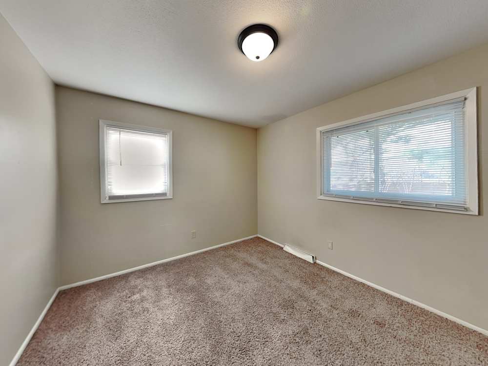 2955 Fillmore Street Northeast – photo 4