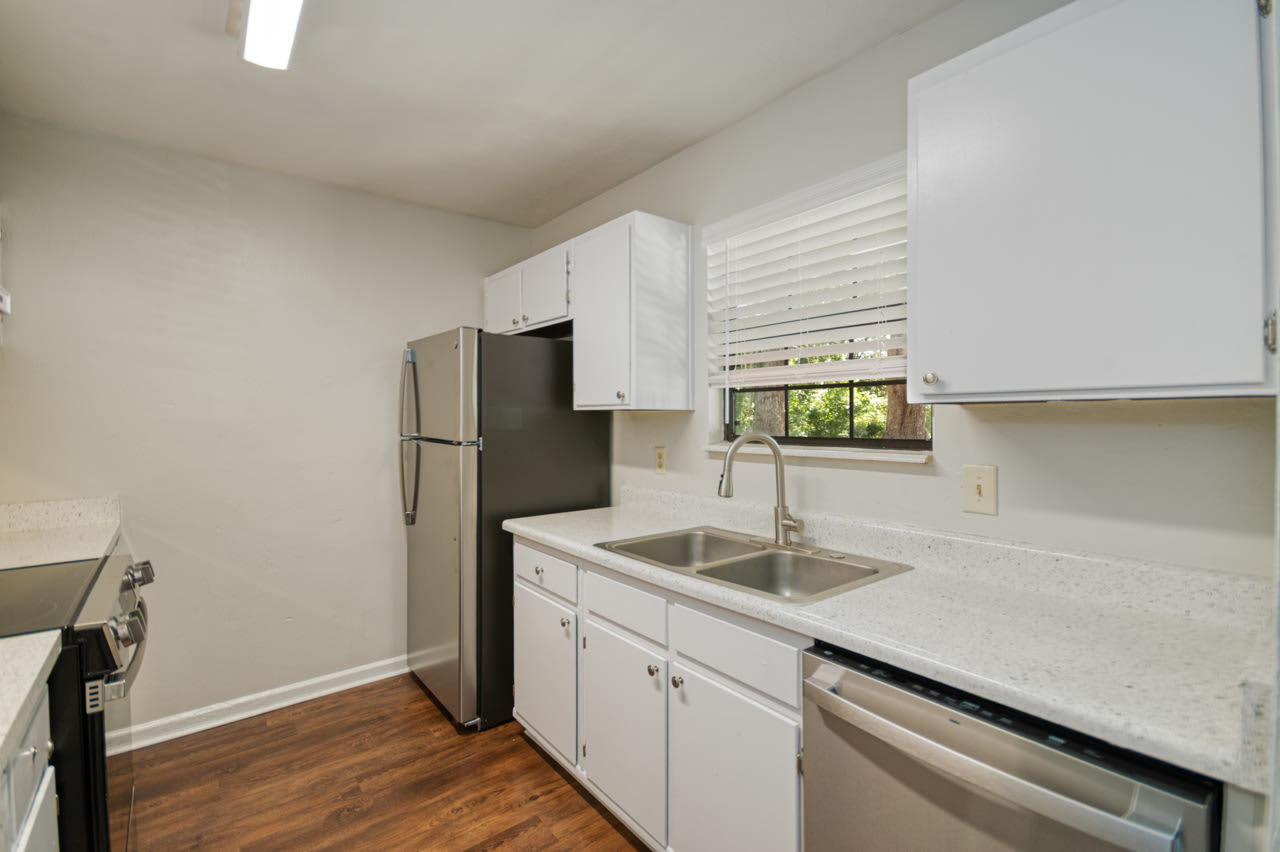 1344 Cherry Street 8 – photo 3