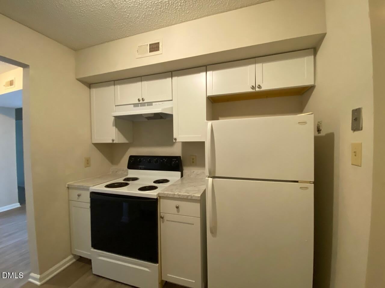 4205 Greencastle Court – photo 5