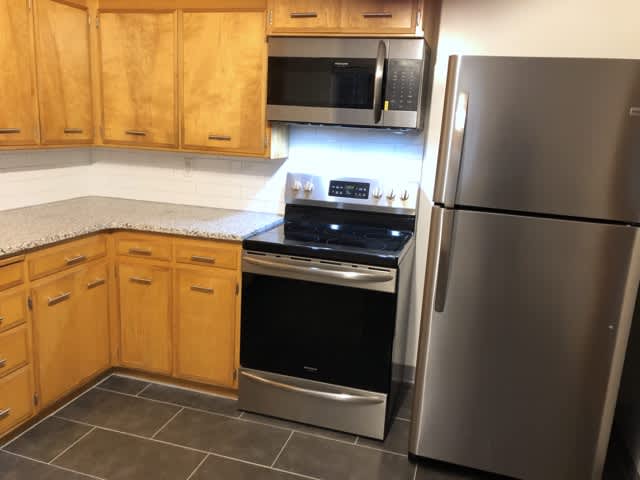 815 6th Ave – photo 3