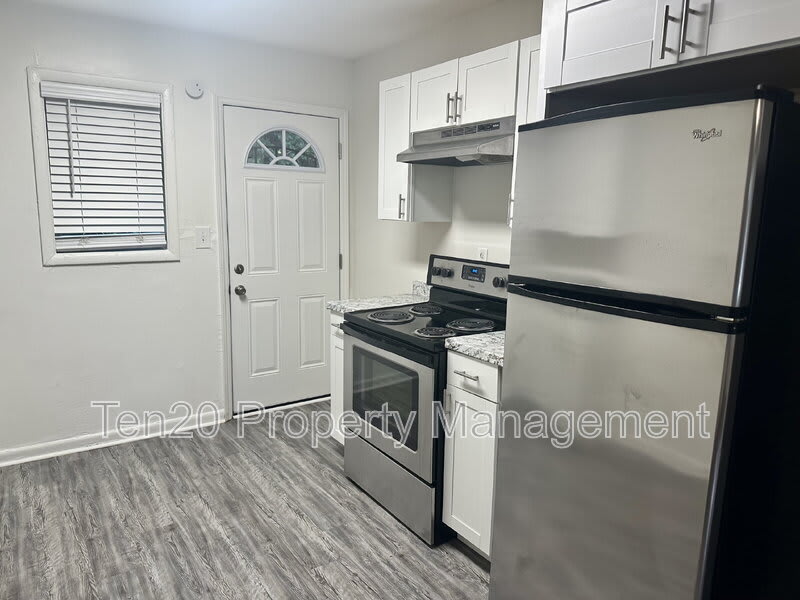 817 Ragland Court – photo 5