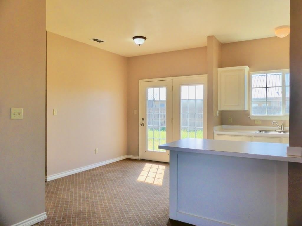 1101 SW 2nd St – photo 5