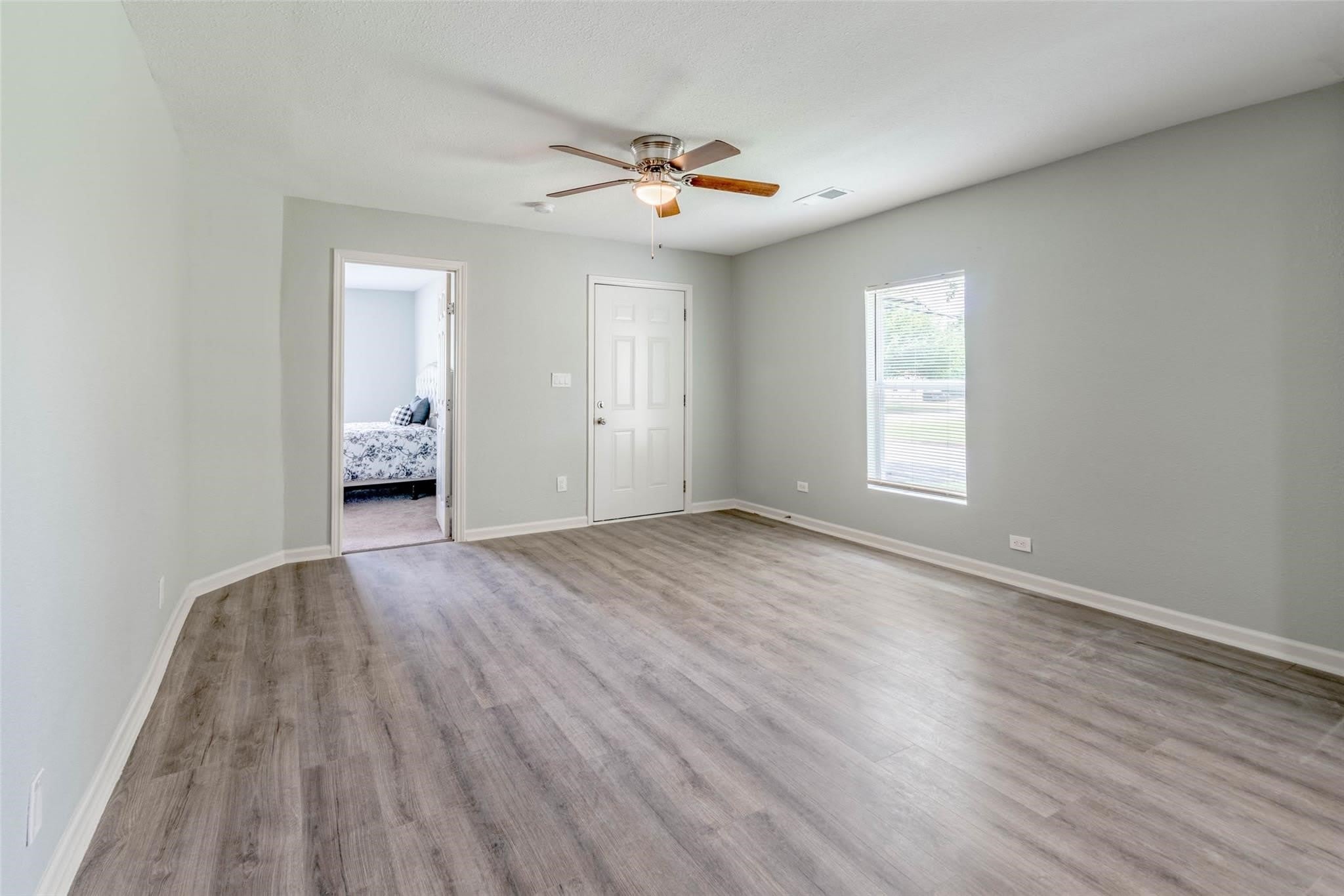 1203 E King Street – photo 5