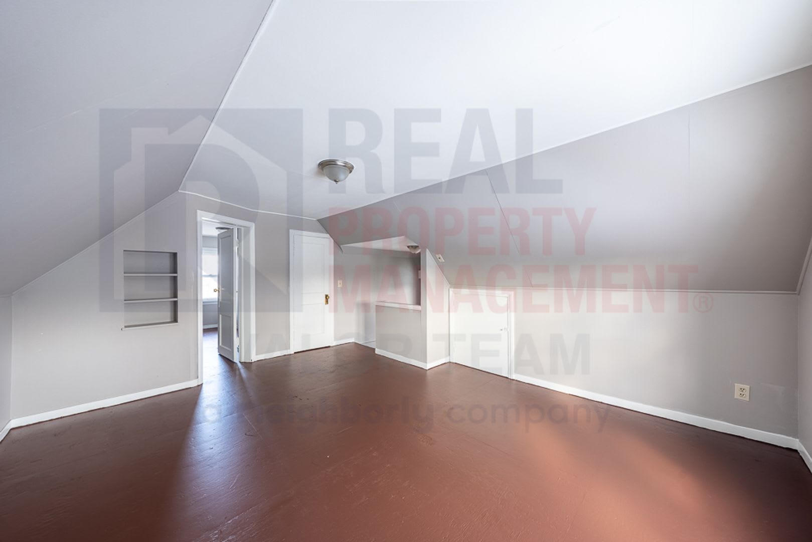 Charming & Spacious 4-Bedroom Home – photo 4