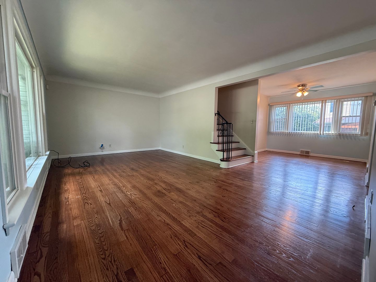 Charming 4 bedroom, Single Family in Beachwood, Ohio! – photo 3