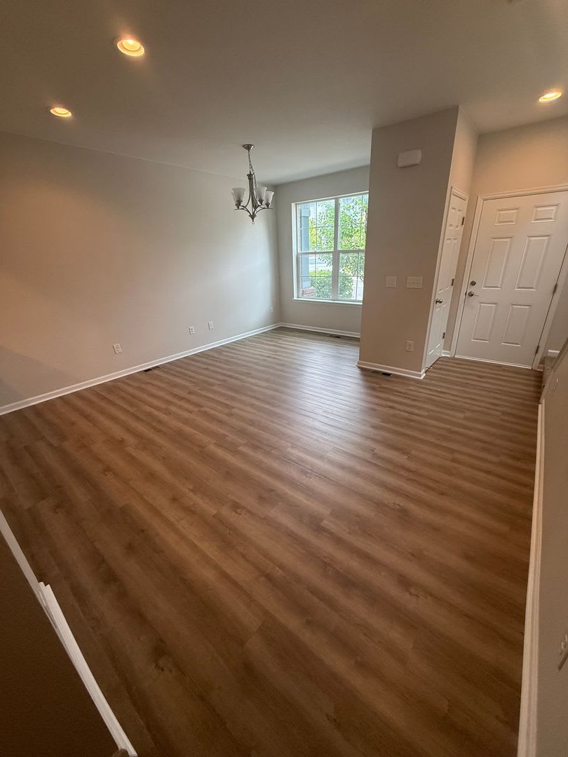 Beautiful Two Story Townhome – photo 2