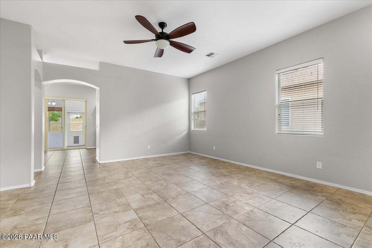 4628 N Salem Place – photo 4