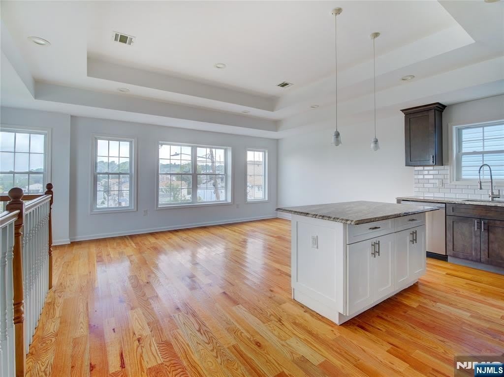 8907 Grand Avenue – photo 2