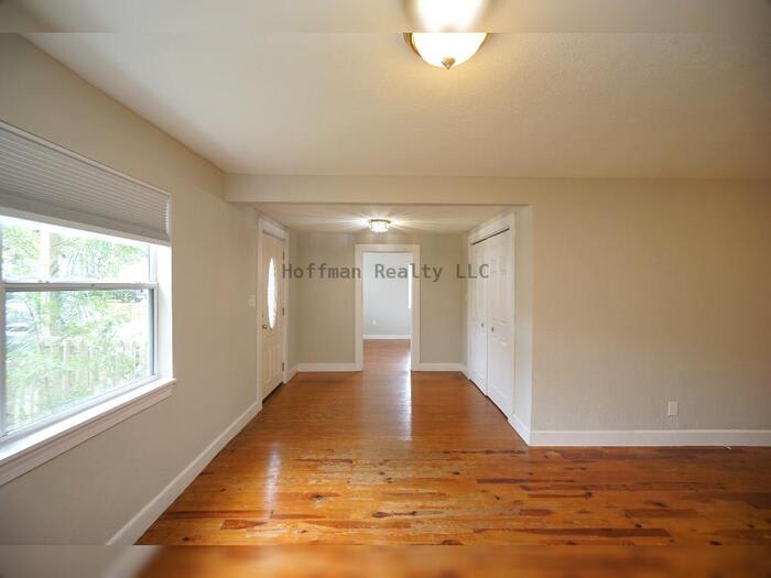 810 West Woodlawn Avenue – photo 4