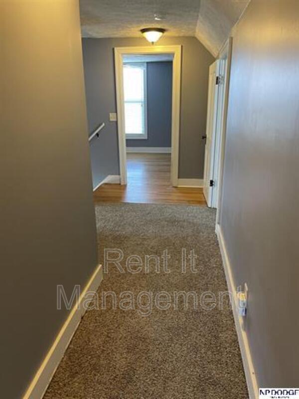 2154 S 35 Street – photo 3