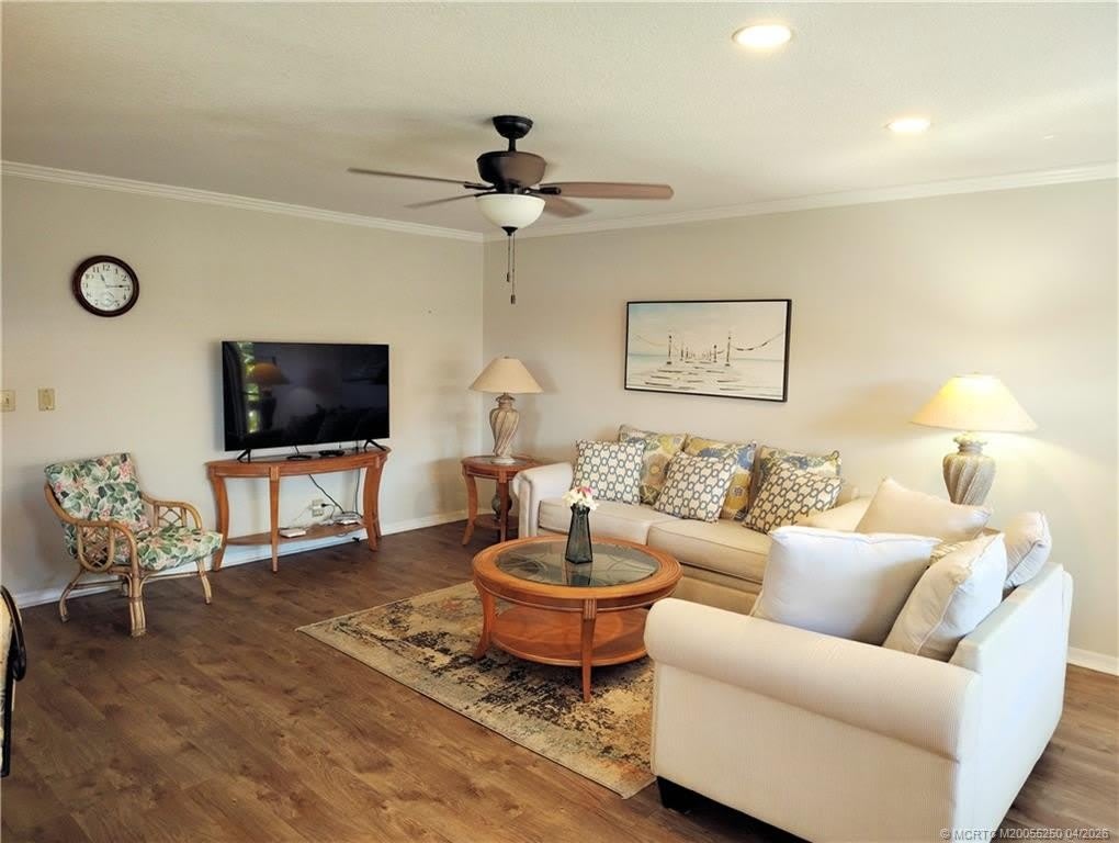 511 SW South River Drive – photo 5