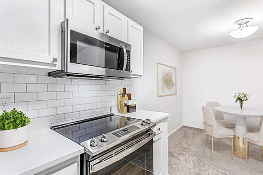 Landmark at Wynton Pointe Apartment Homes – photo 4