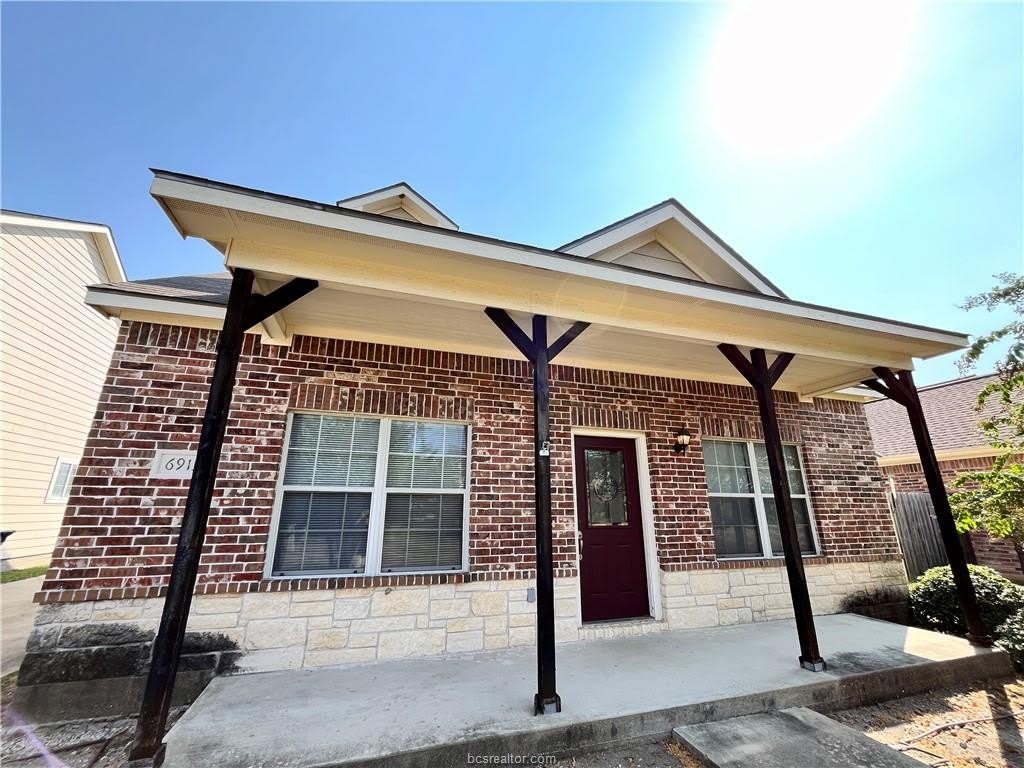 6913 Appomattox Drive – photo 1