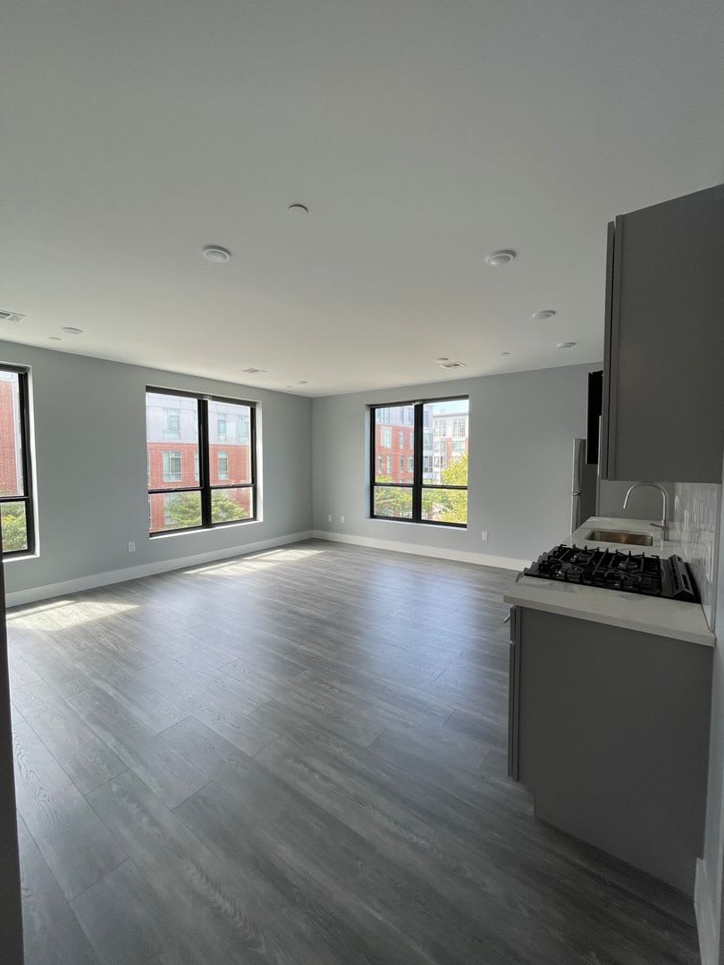 Charming 2 Bedroom No Broker Fee – photo 5