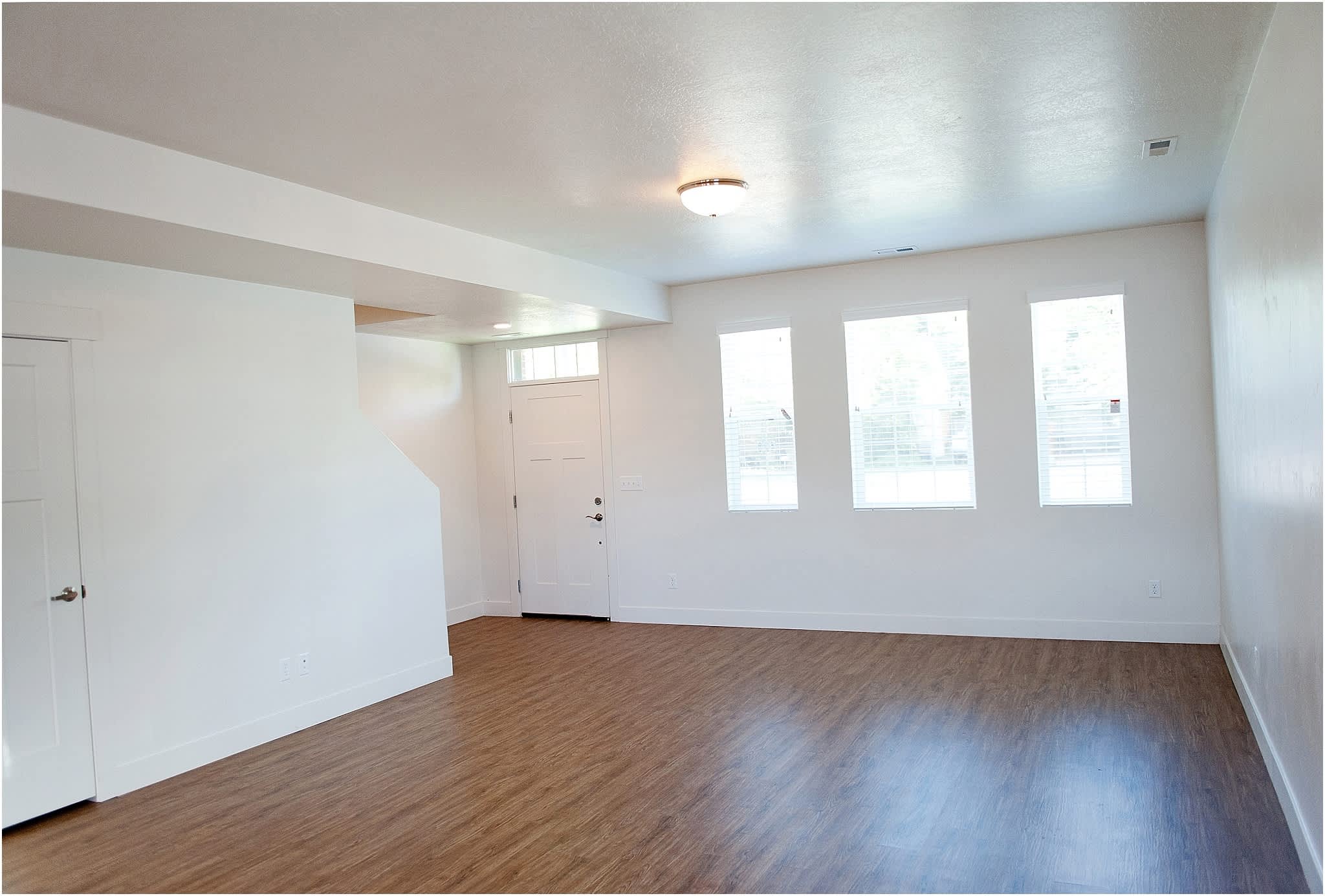 372 West 200 North – photo 4