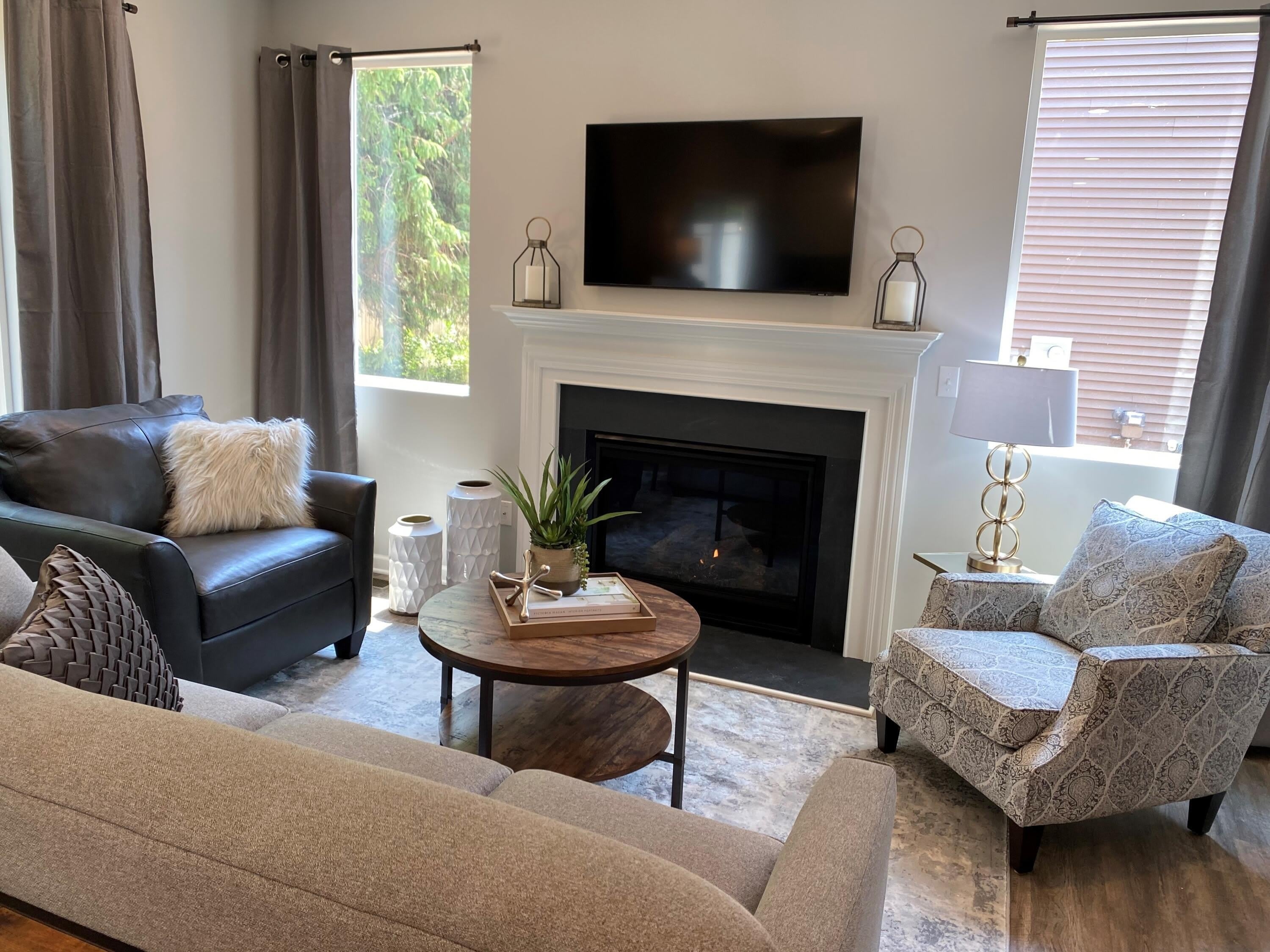 1029 Rebecca Street – photo 4