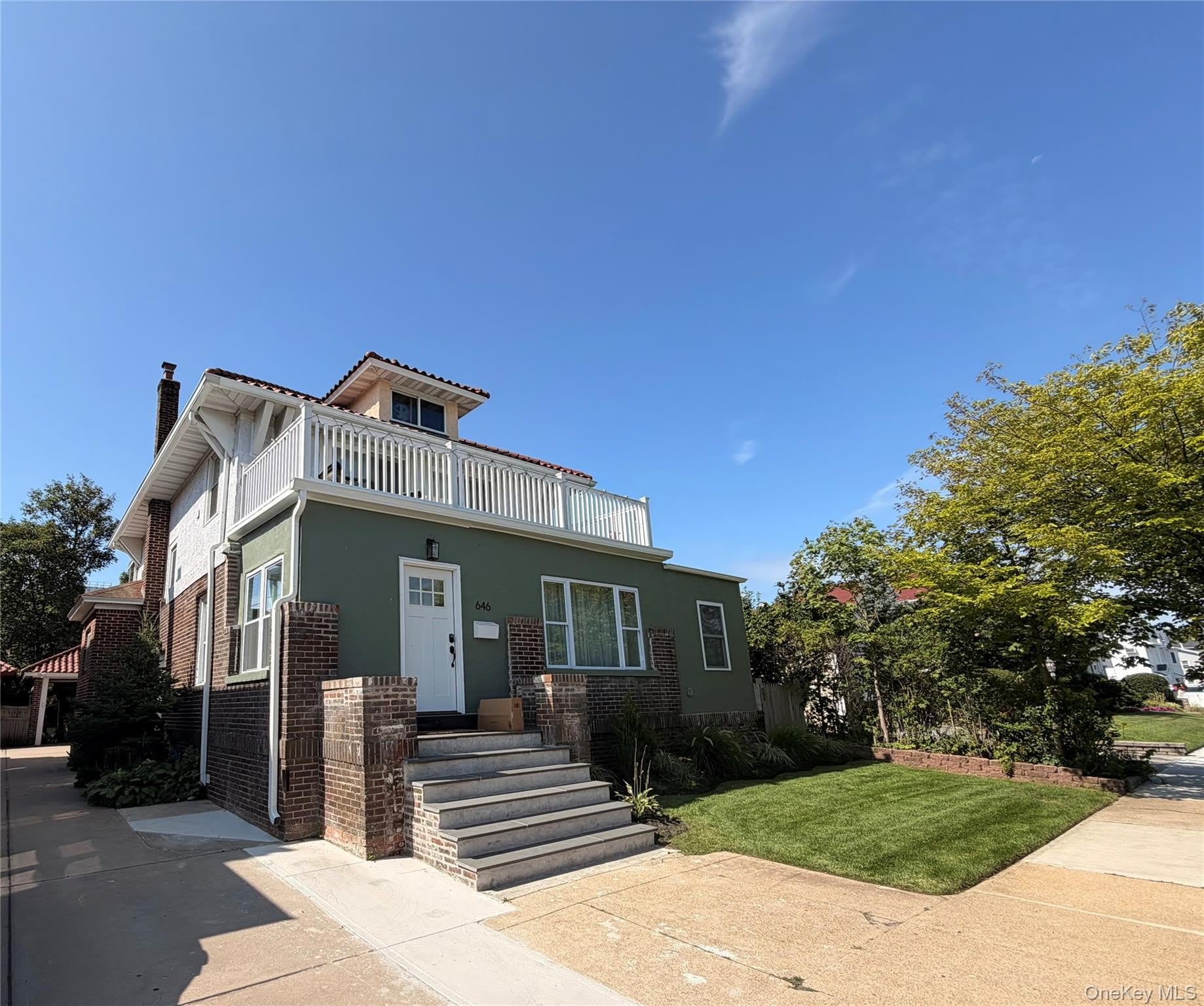 646 W Beech Street – photo 1