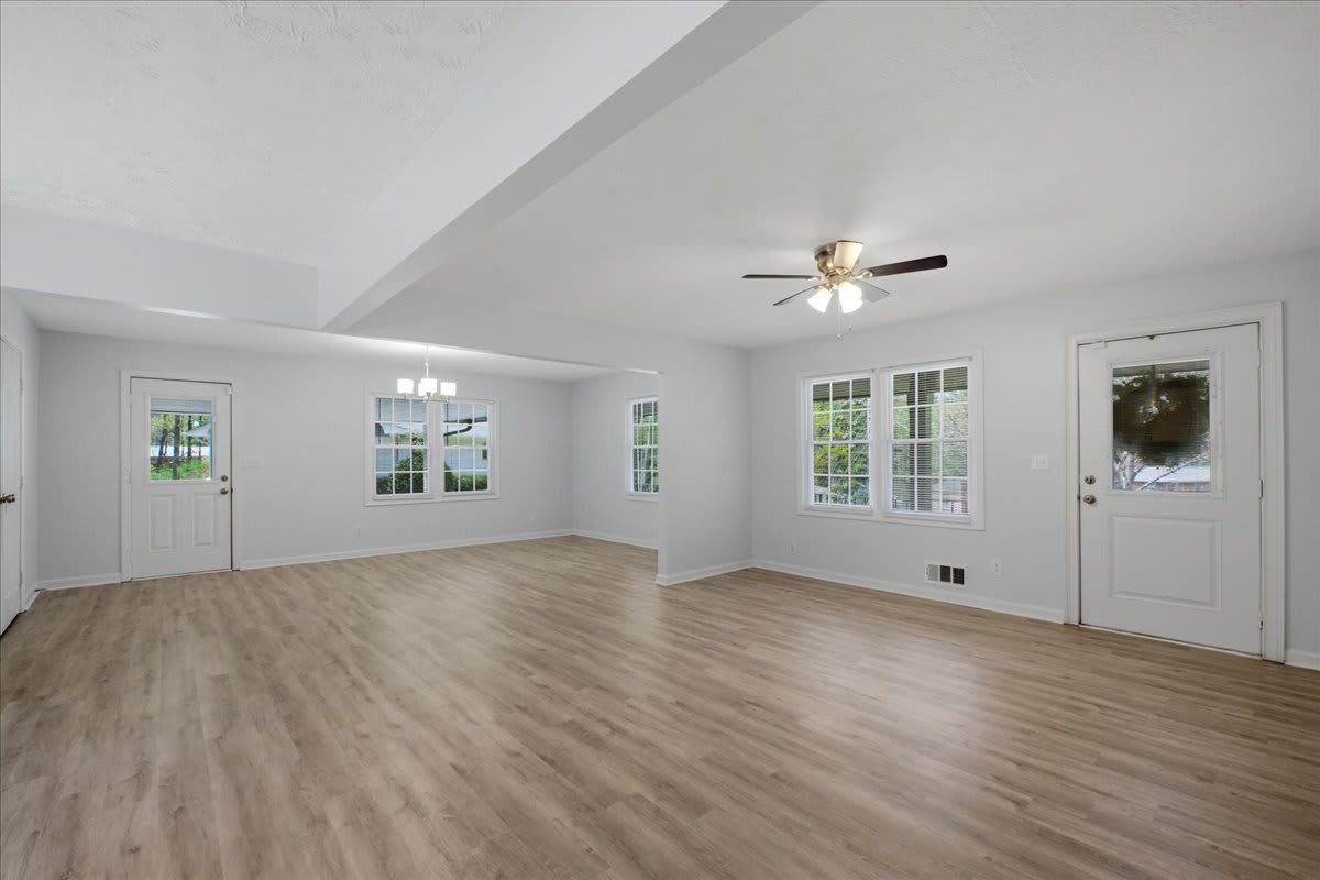 641 Amber Place Southwest – photo 4