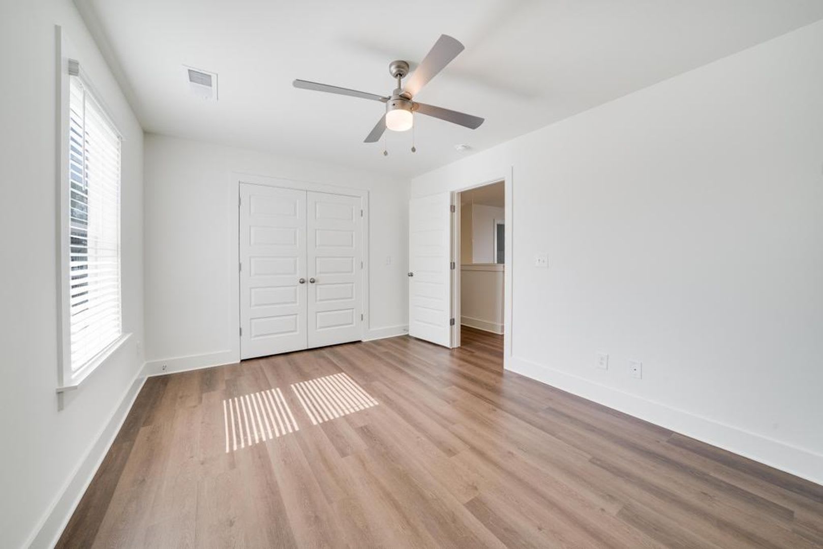 3 bedroom home with bonus loft! – photo 4