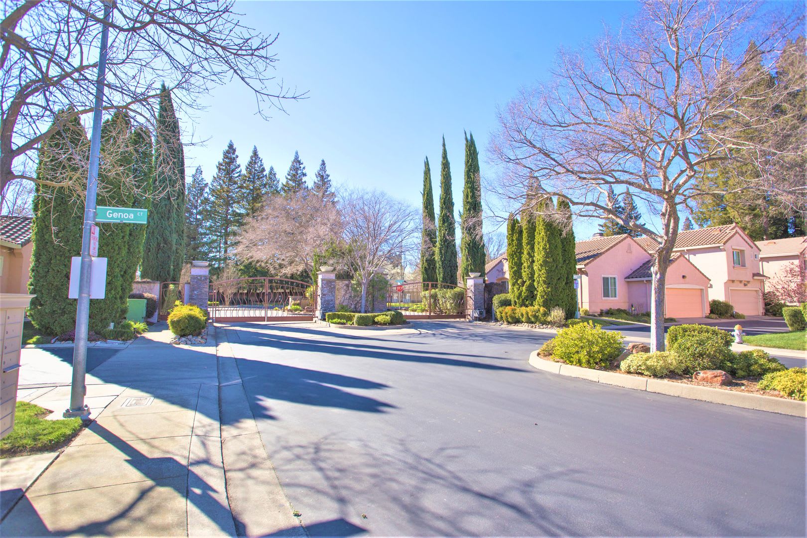 Gorgeous 3 BR/ 2 Bath in Desirable Gated Community!! – photo 2