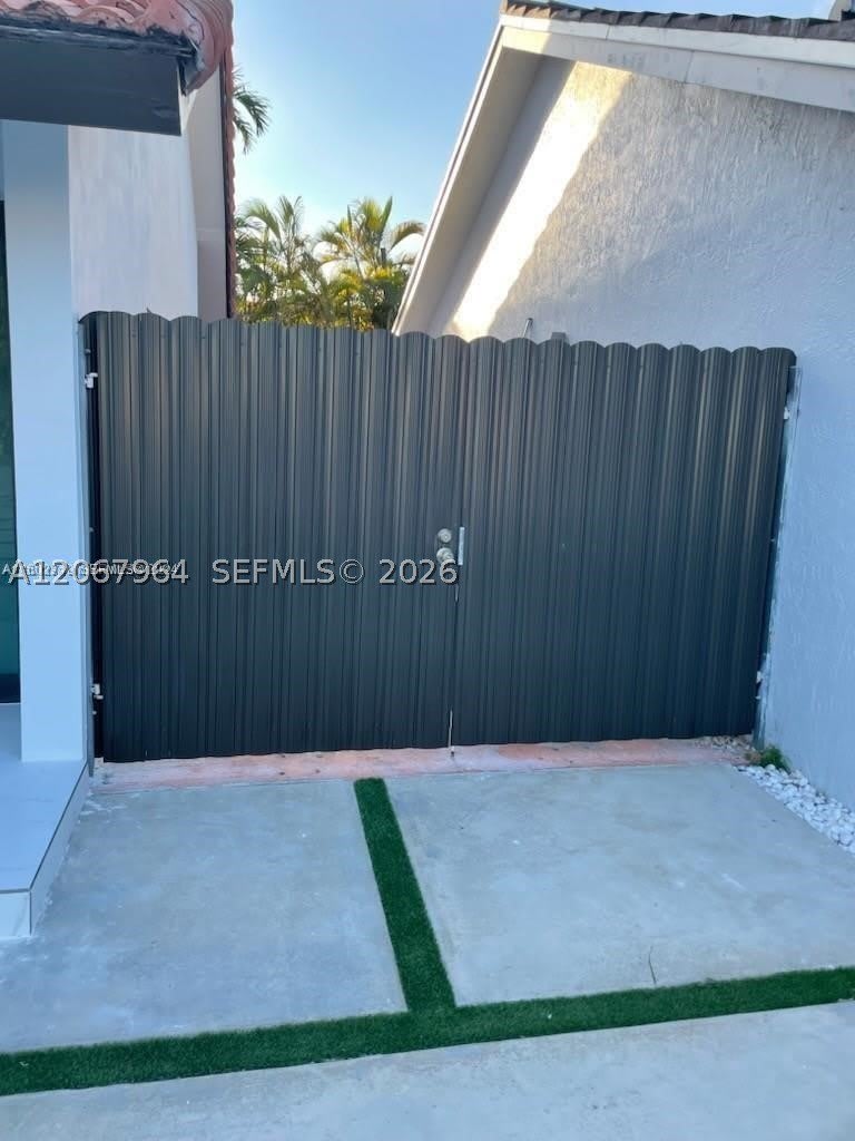 3872 SW 133rd Pl – photo 3