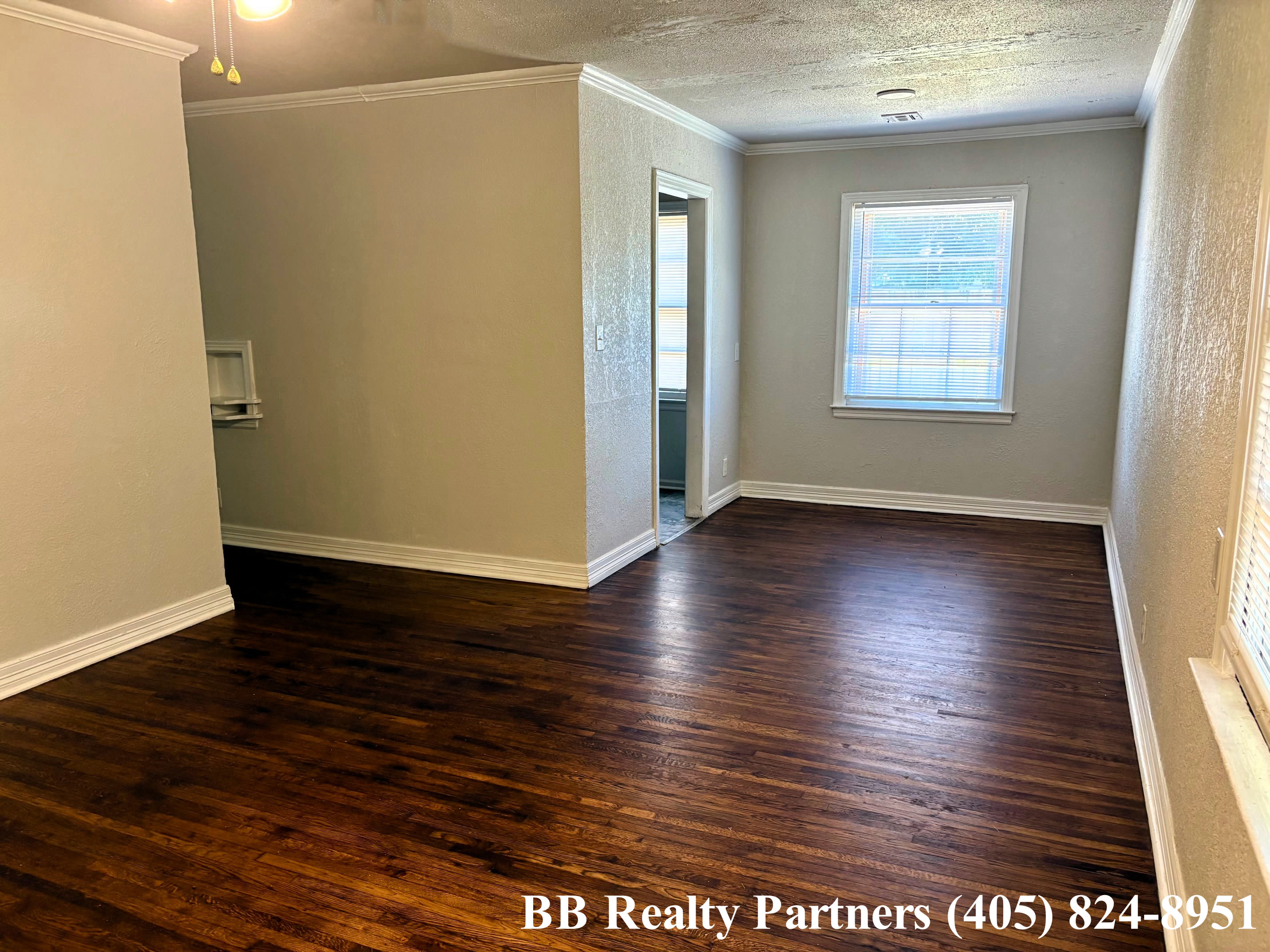3928 E 2nd St S – photo 2
