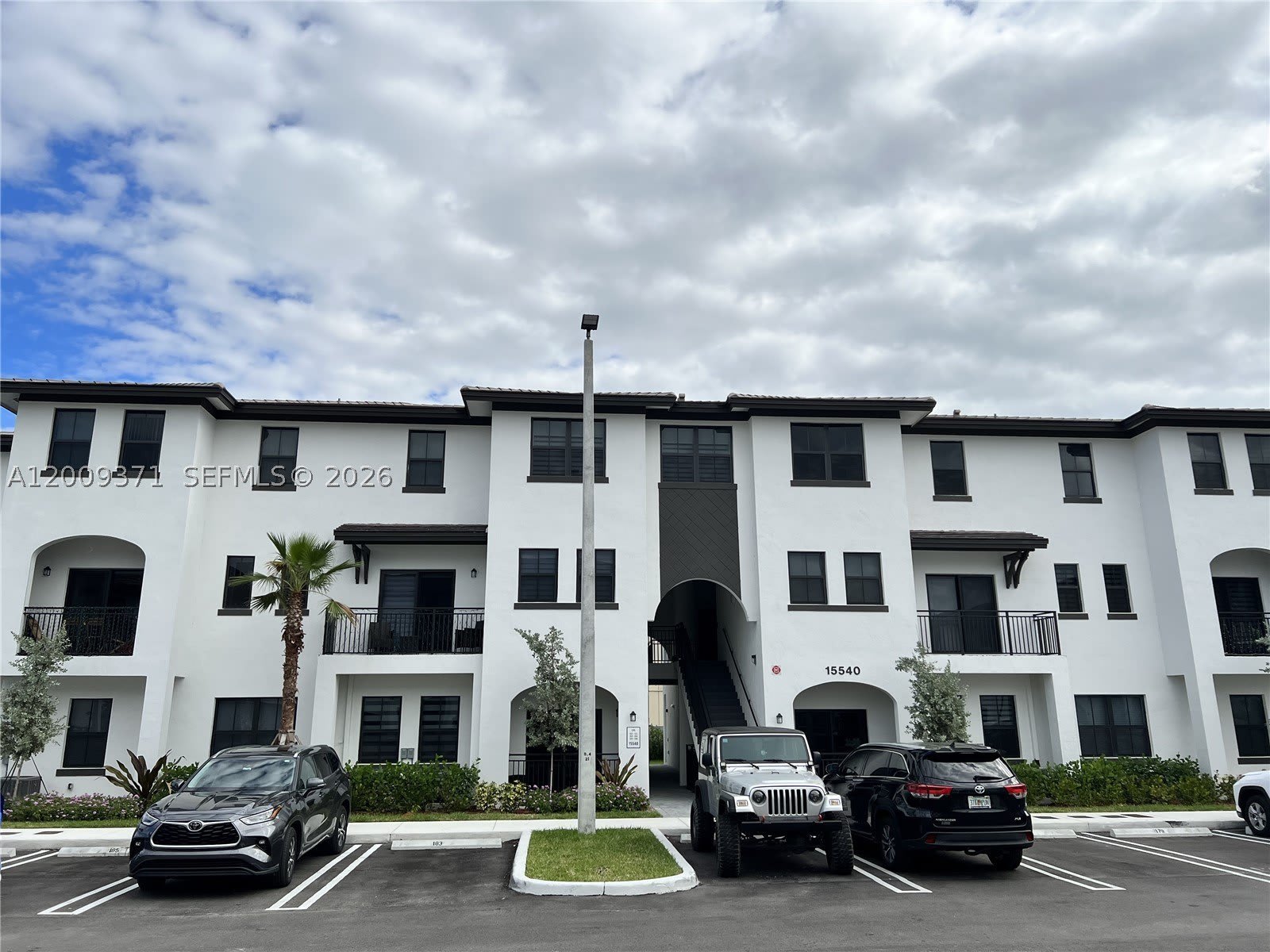 15540 SW 136th St – photo 1