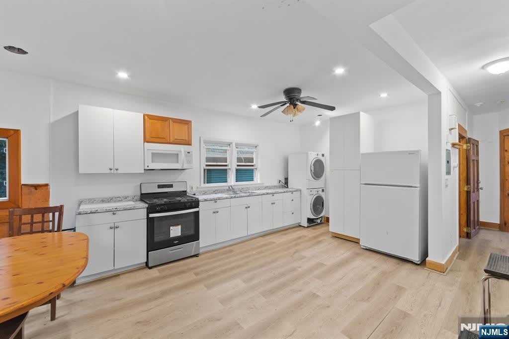 123 Washington Street – photo 1