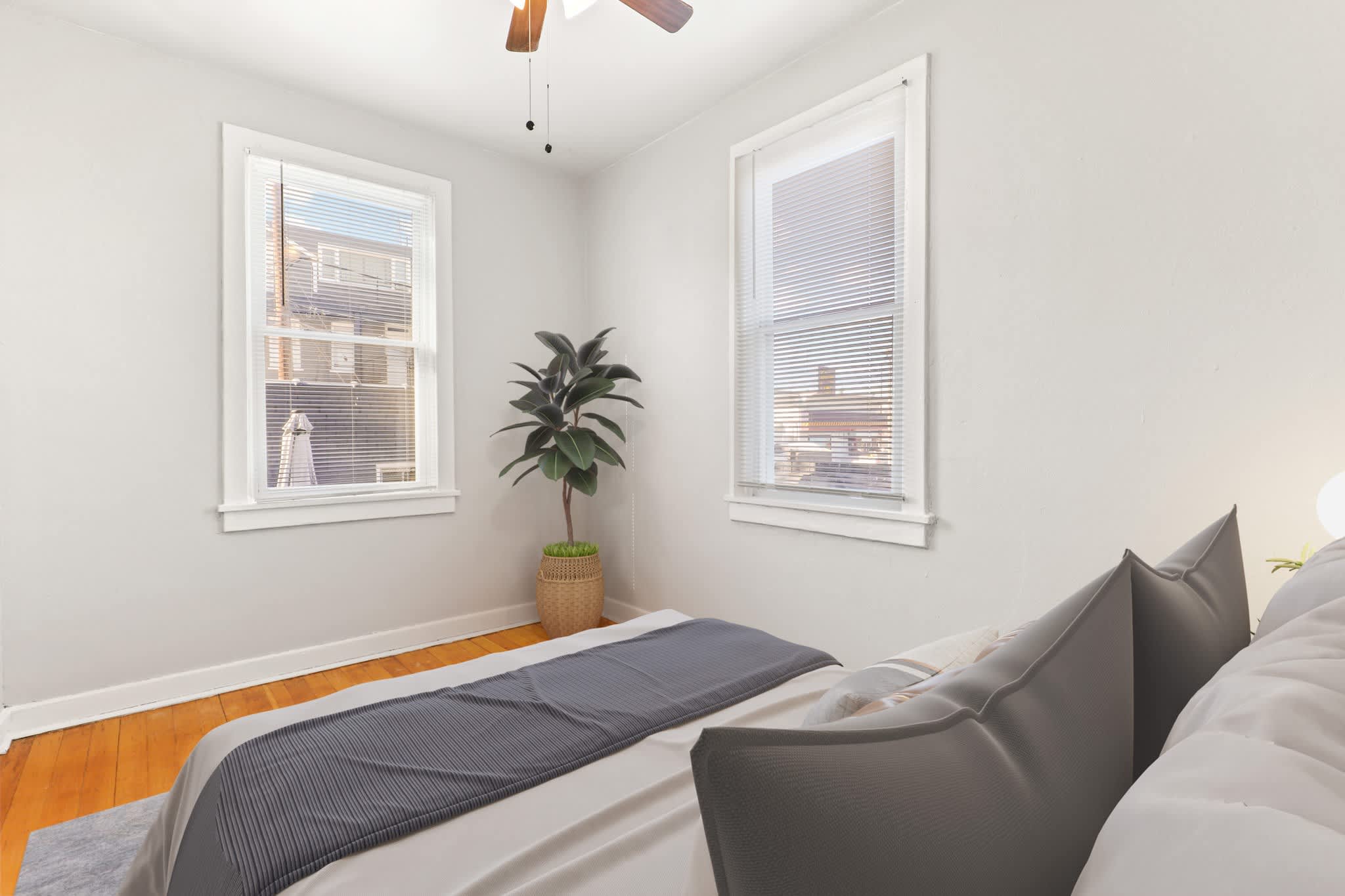1449 Emerson – photo 5