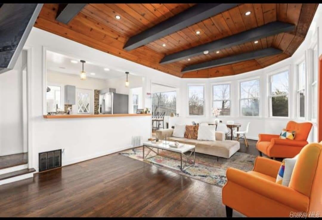 3404 Mohegan Avenue – photo 2