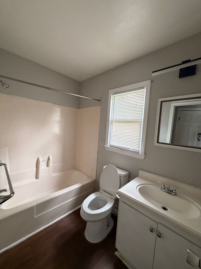 2175 McCravy Street – photo 2
