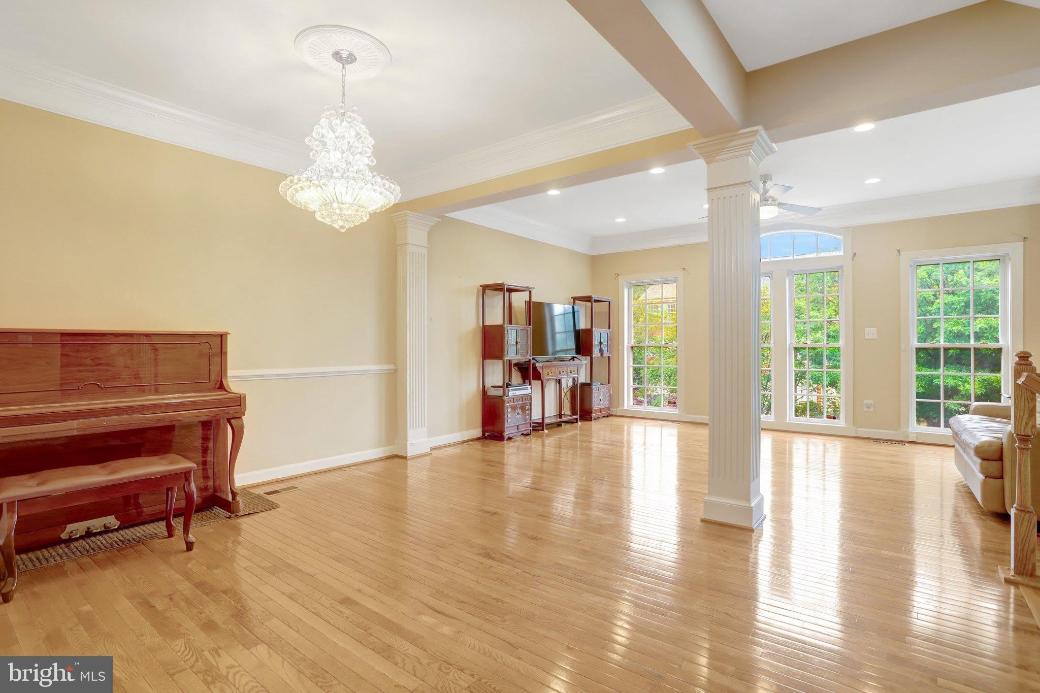 4694 HELEN WINTER Terrace – photo 5