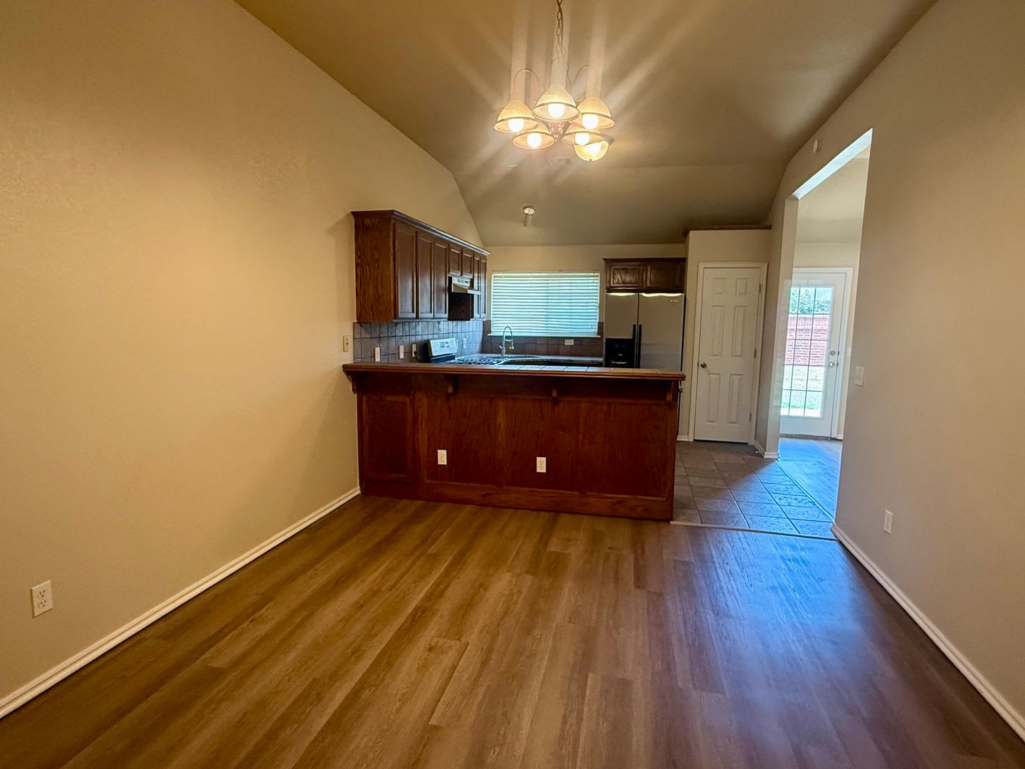 Edmond 3 Bed 2 Bath Home w/ Storm Shelter! – photo 4
