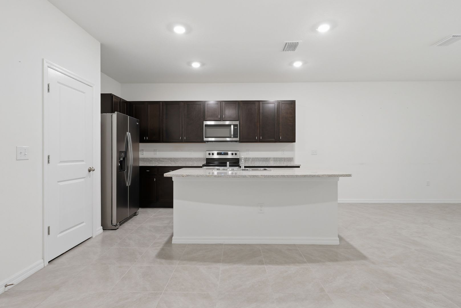 Beautiful Tara Greens Townhome In Newberry – photo 4