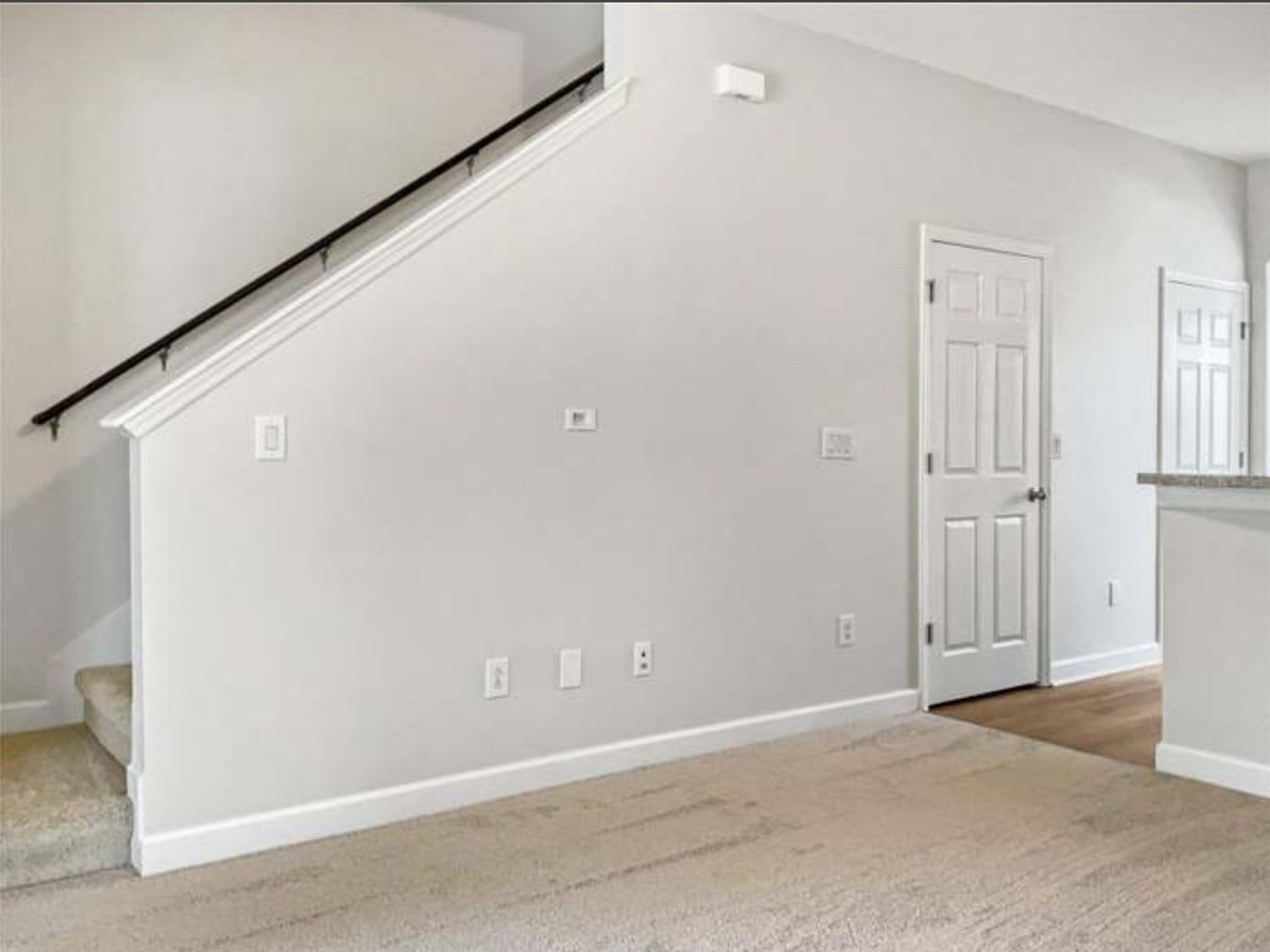 2 Bedroom Townhome in Riverview – photo 4