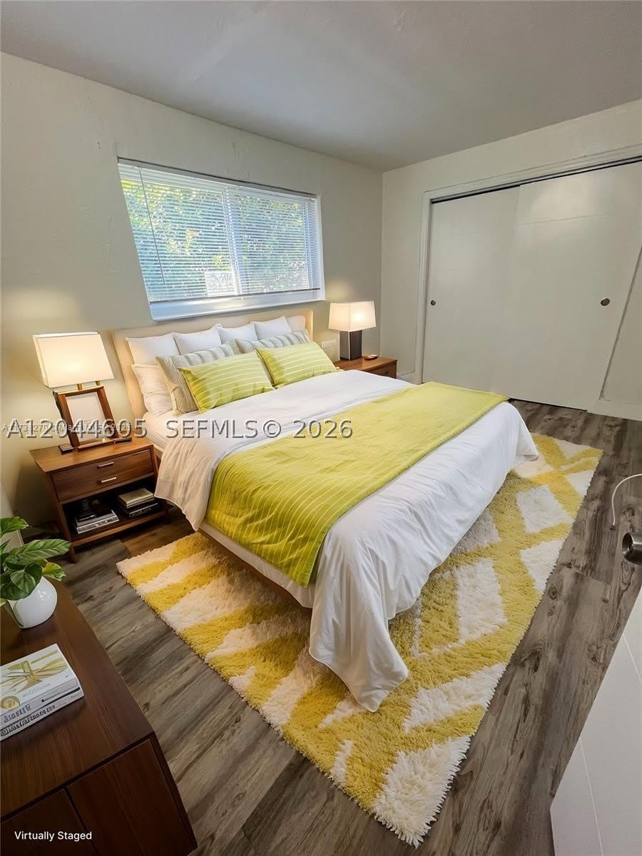1630 NW 18th St – photo 2
