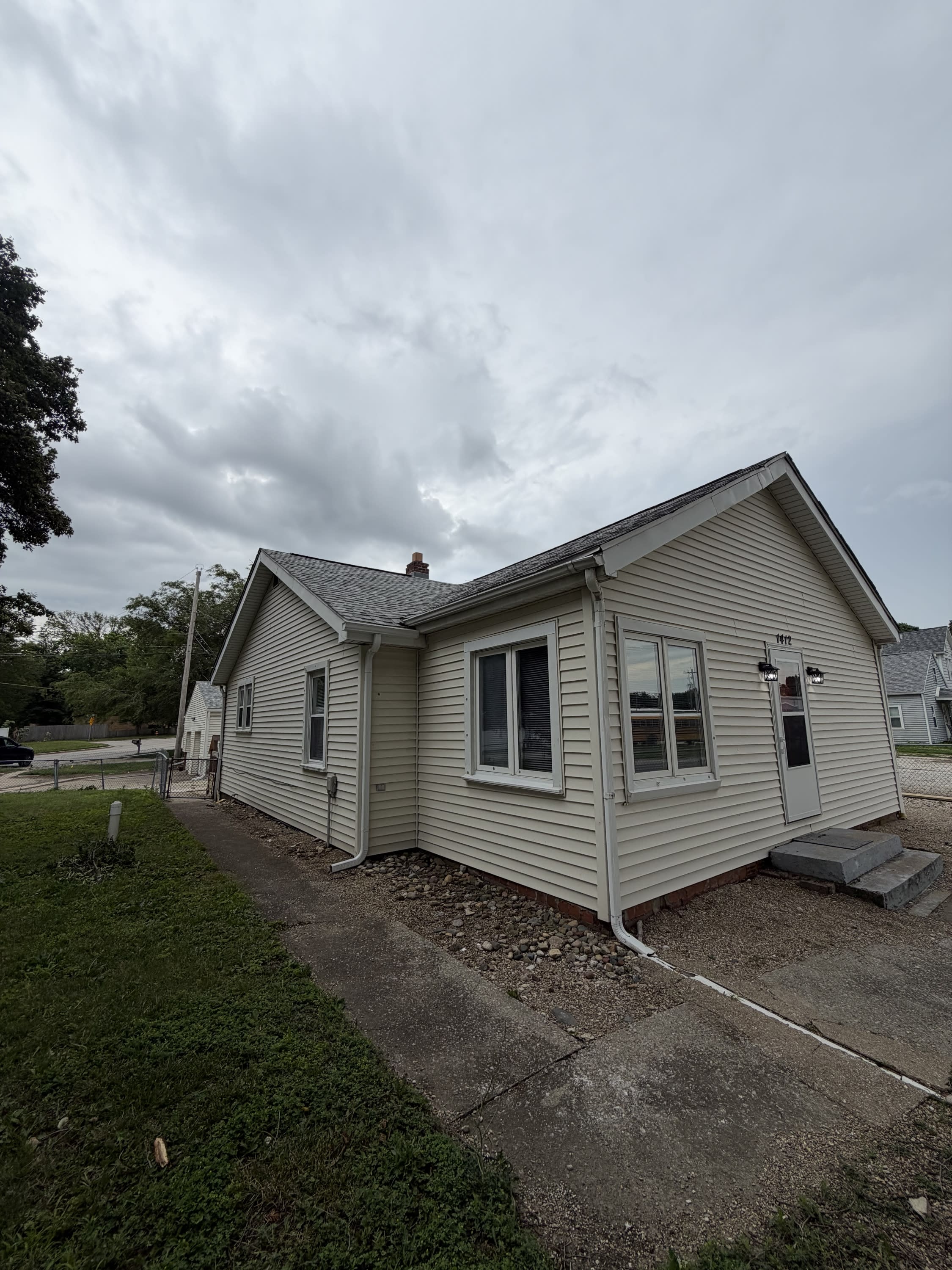 1412 North Harris Avenue – photo 1