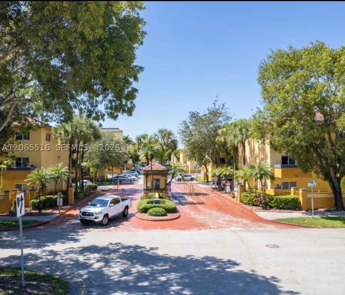 8270 SW 149th Ct – photo 2