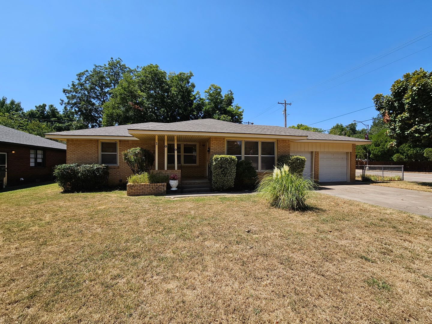 (3) Bed/(1/5) Bath in South-Central Norman Avail NOW! – photo 1
