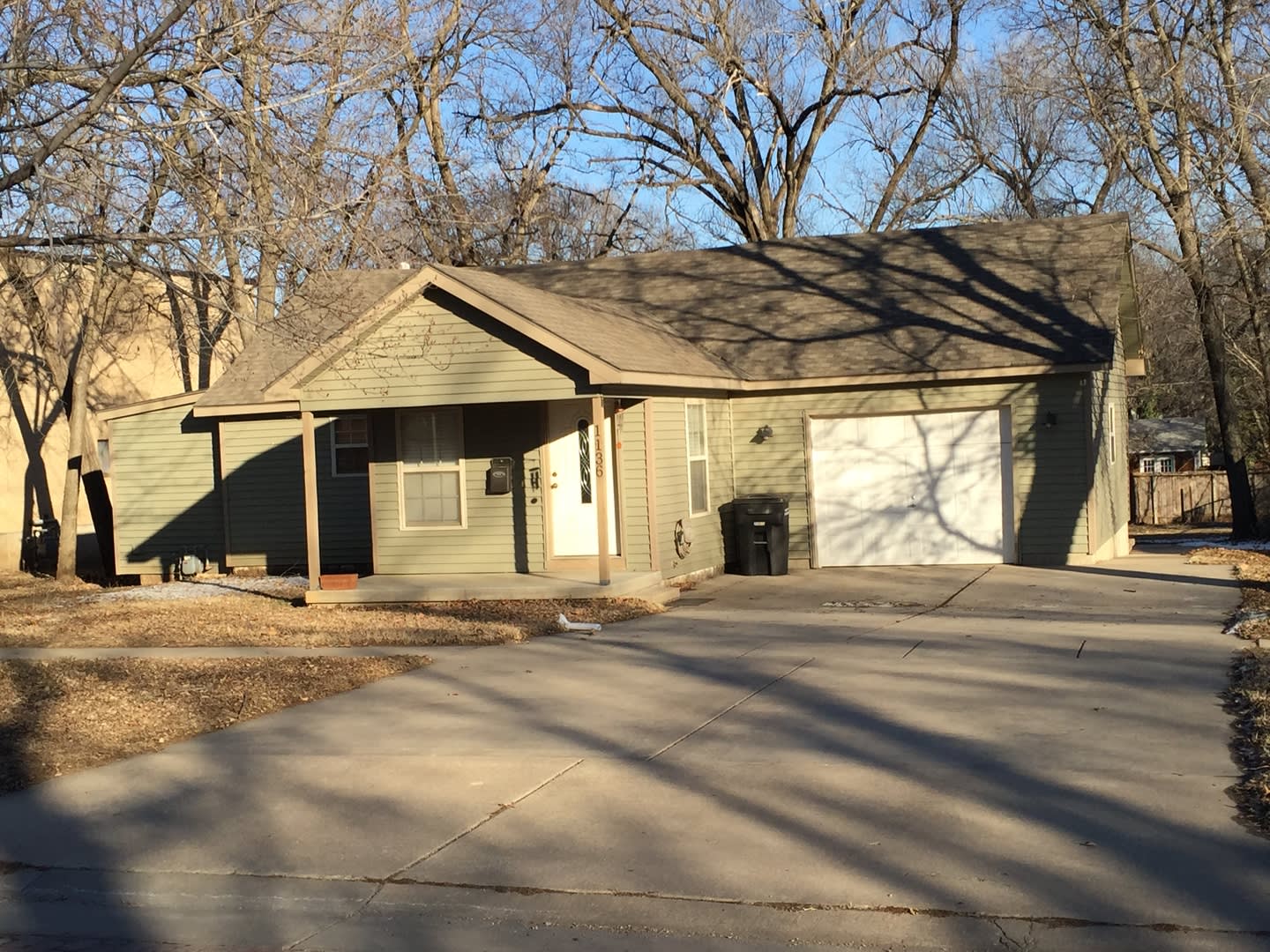 2 Bedroom 2 Bath Garage Appliances Included Very Nice – photo 1