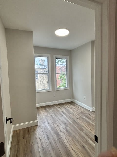 3346 North Howard Street 2 – photo 2