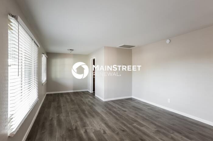 3427 West Montecito Avenue – photo 4