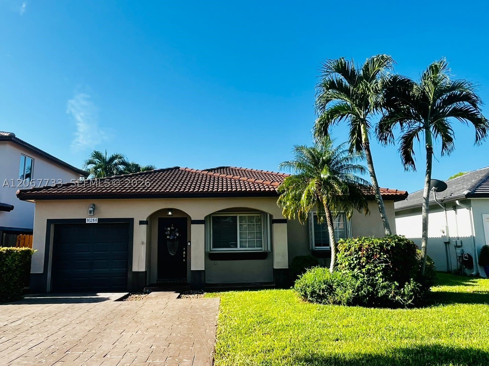 16244 SW 95th St – photo 4