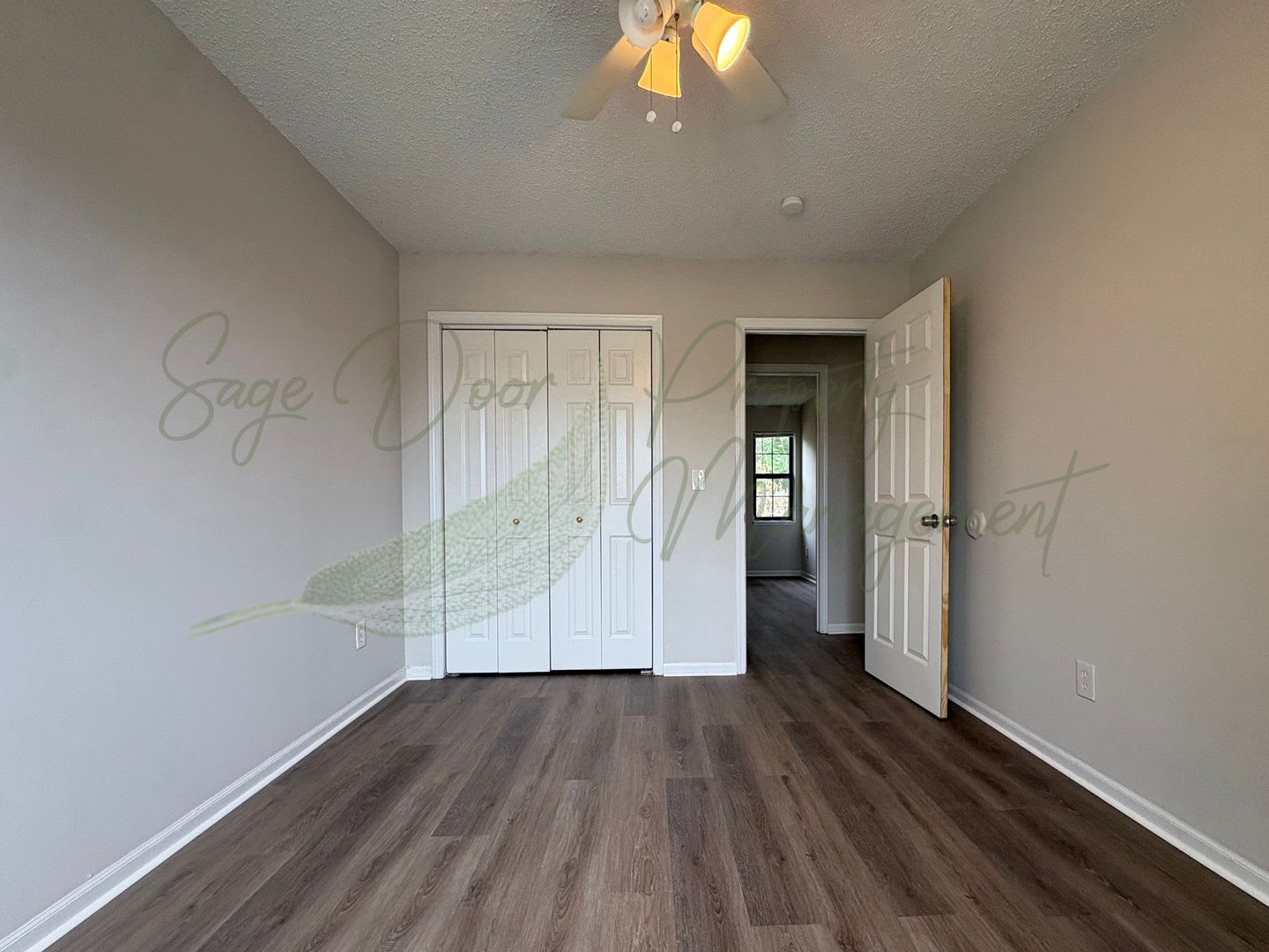 NEWLY REMODELED TOWNHOME!!! – photo 1