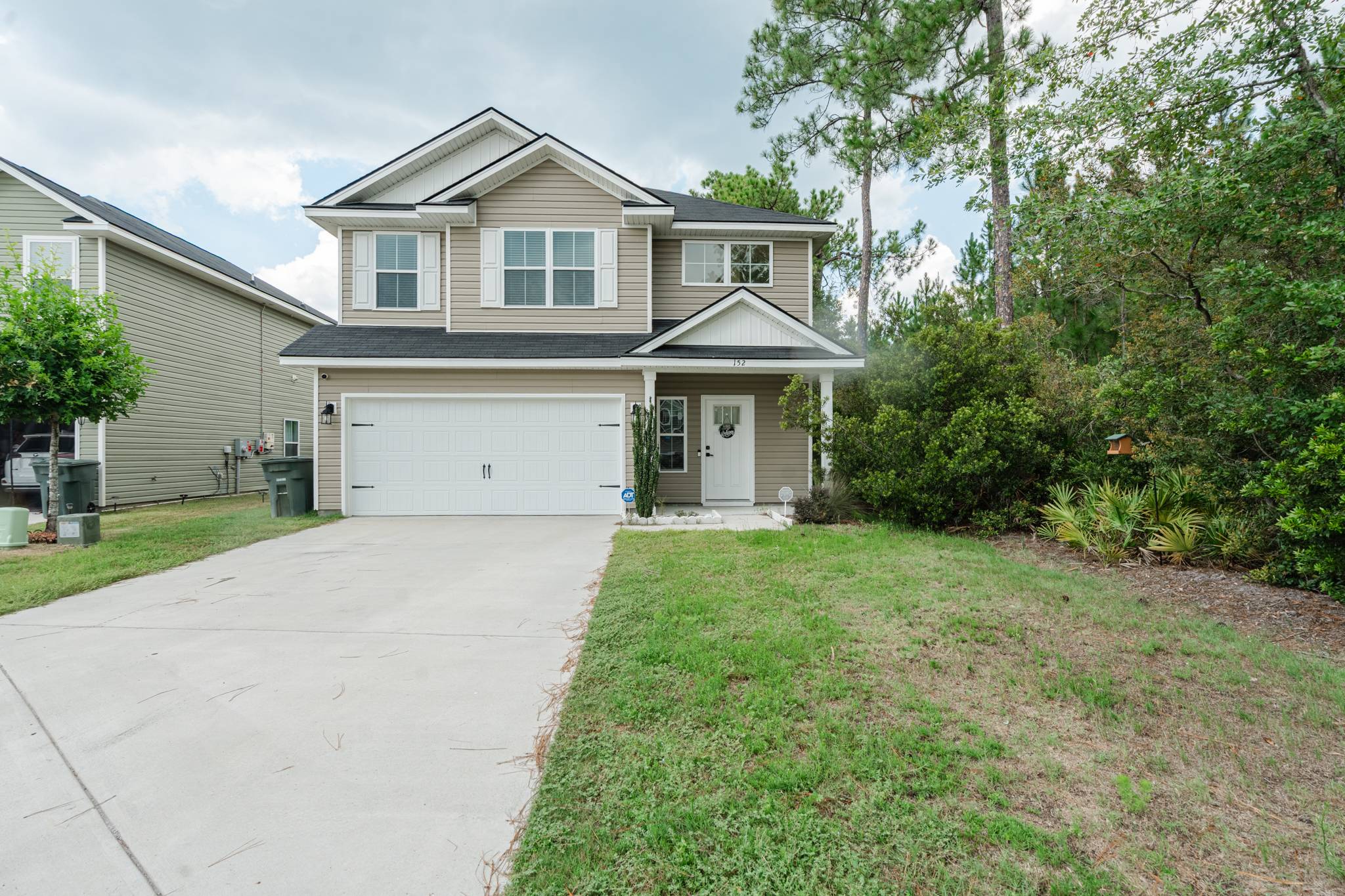 152 Centennial Court – photo 1